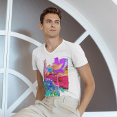 T-shirt col V pour homme dérivé d'une peinture d'Eliora Bousquet 8